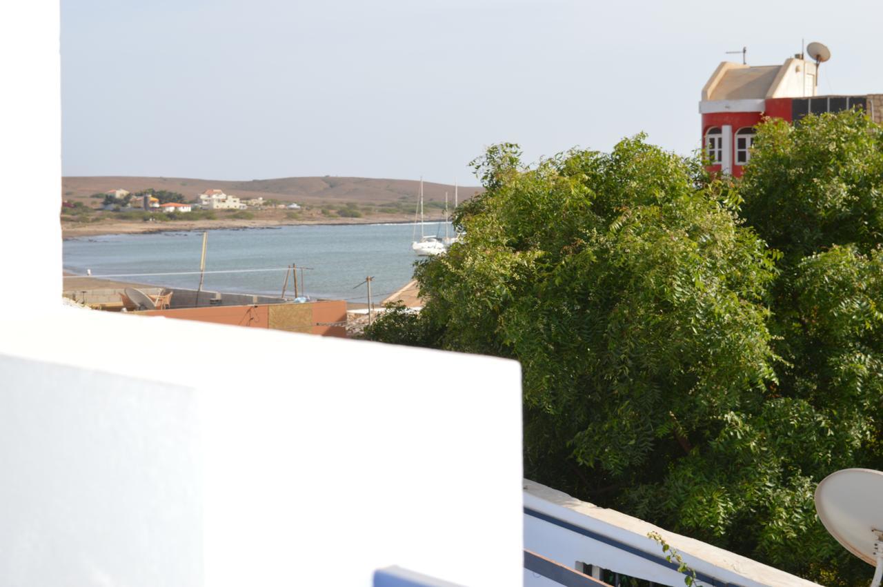 Yacht Club Sal Bed and Breakfast Palmeira Esterno foto