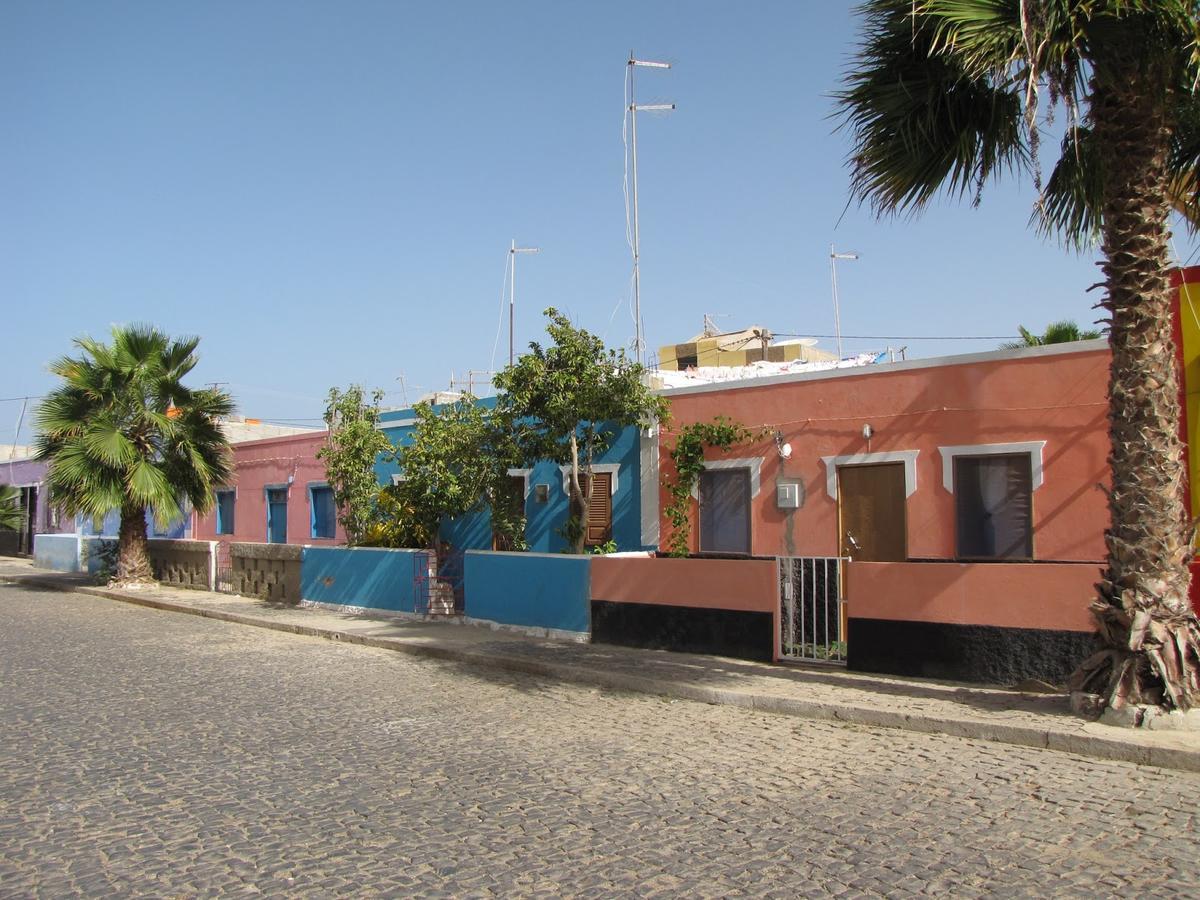 Yacht Club Sal Bed and Breakfast Palmeira Esterno foto